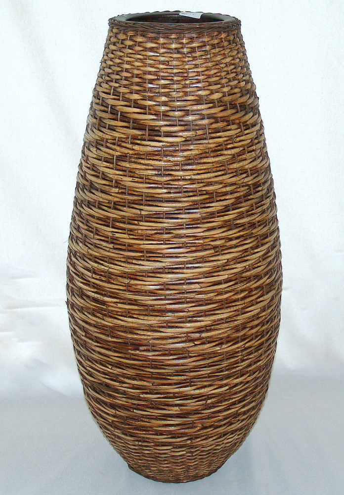 schlanke Bodenvase - Standvase aus Terrakotta mit Rattan