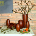 Trendige Vase aus Holz