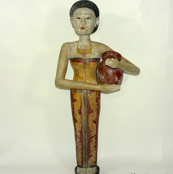 Deko Figur aus Holz - Dame mit Krug