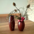 Mahagonifarbene Vase aus Holz
